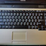 Toshiba Satellite L305-s5919 (Model PSLB8U-0JG037) - Image 3